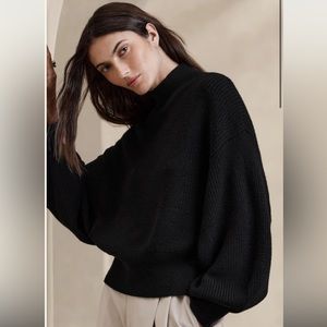 Banana Republic Landa Merino Sweater size M NWT